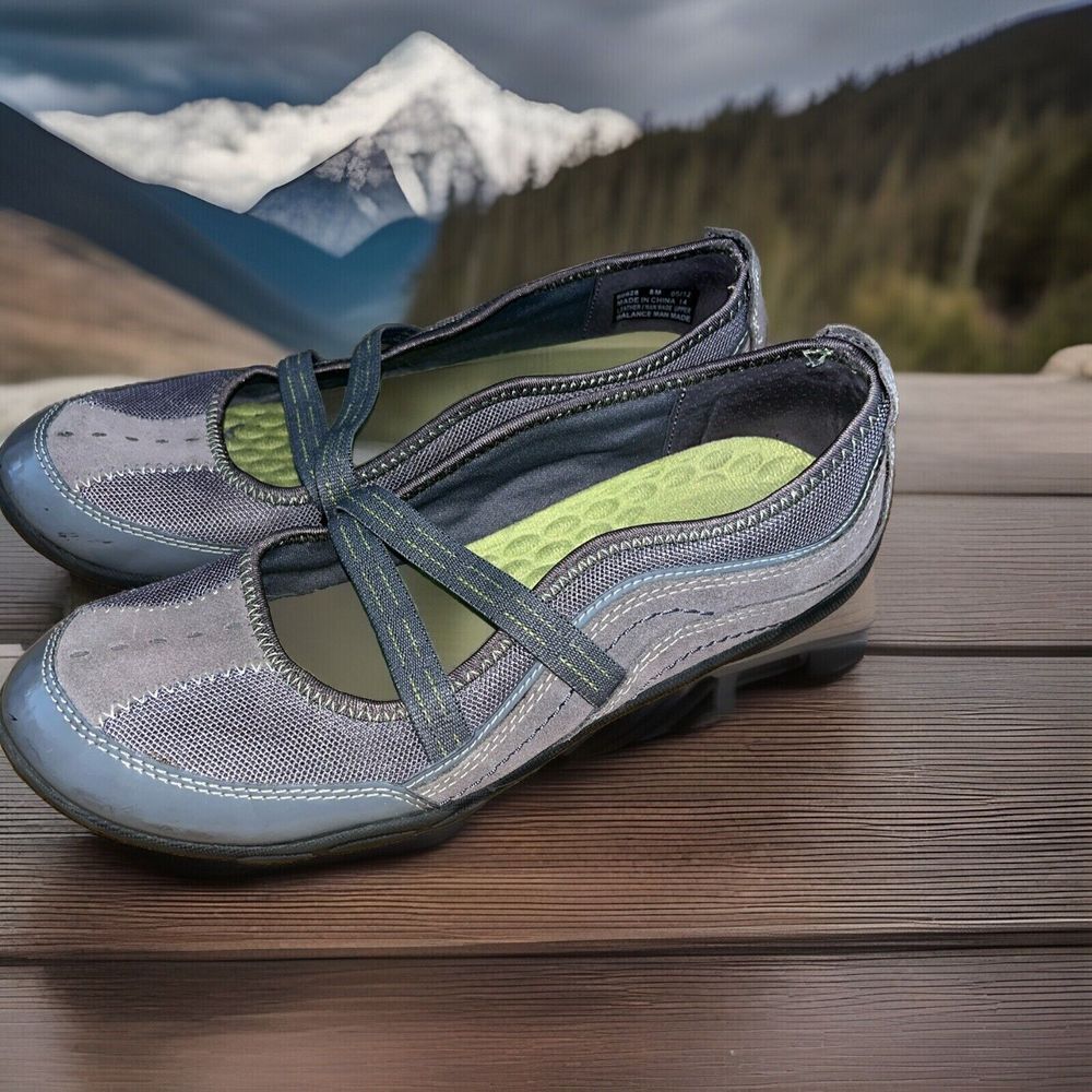 CLARKS PRIVO WOMEN'S GRAY SLIP ON 60628 MARY JANE FLATS SIZE 8M Shoes Comfy Yoga